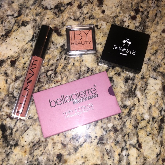 *NEW* Makeup Bundle - 90s Throwback Eyeshadow, Nude Lipstick, Highlighter - Picture 2 of 14